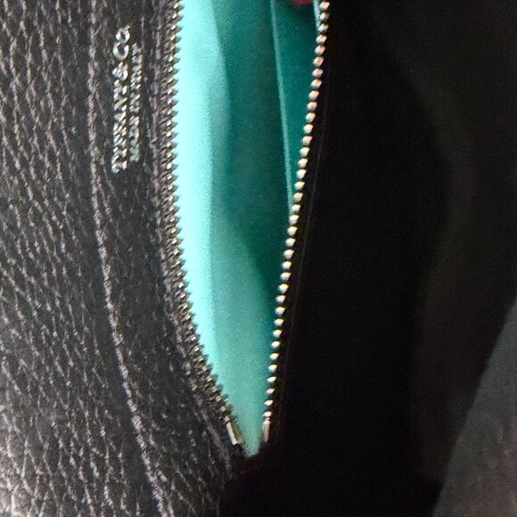 Tiffany & Co. Bucket Bag Heart Purse In Black Leather NWT Authentic - Picture 6 of 9